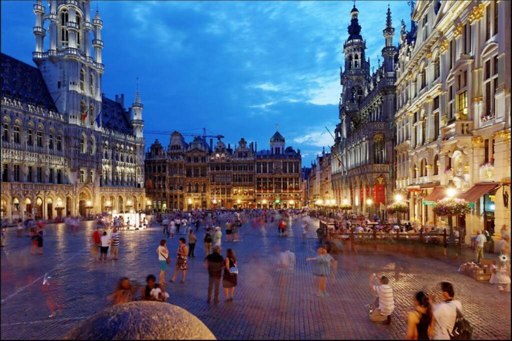 En Plein Coeur De Bruxelles. Superbe Duplex.A Voir! Exterior foto